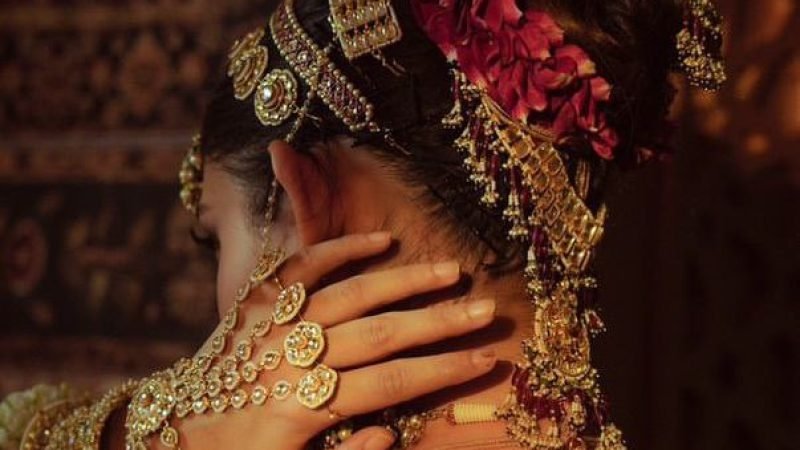 photo_6057728531661262425_x